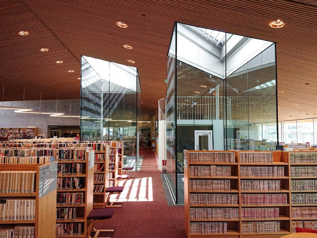 豊後高田市立図書館インテリア01