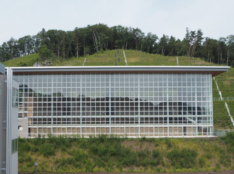 釜石市立釜石東中学校・鵜住居小学校02