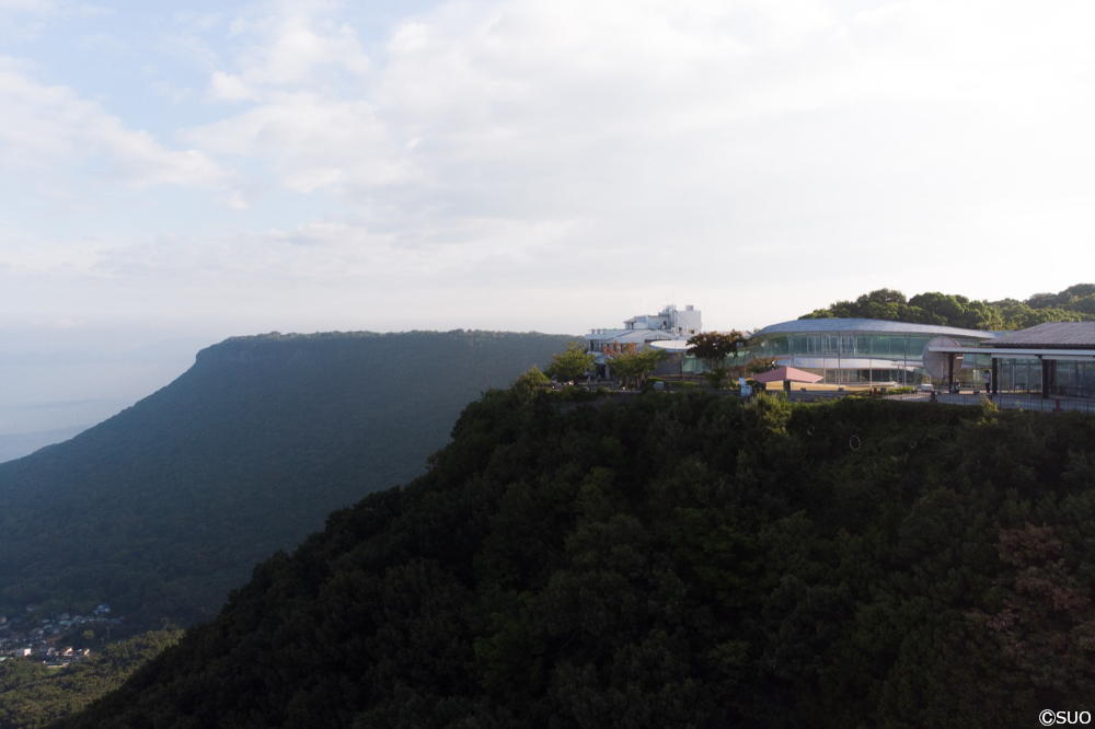 ⾼松市屋島⼭上交流拠点施設やしまーる遠景03