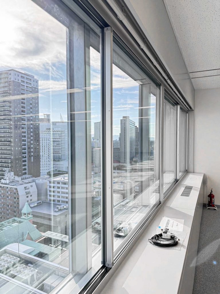 トロポス 江戸堀センタービル斜め　ビル用内窓